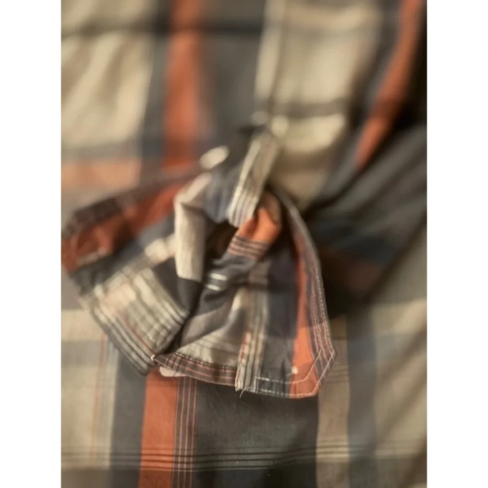 Levi's Button Down Shirt Mens XXL‎  Orange Grey Plaid Long Sleeve Dual Pocket